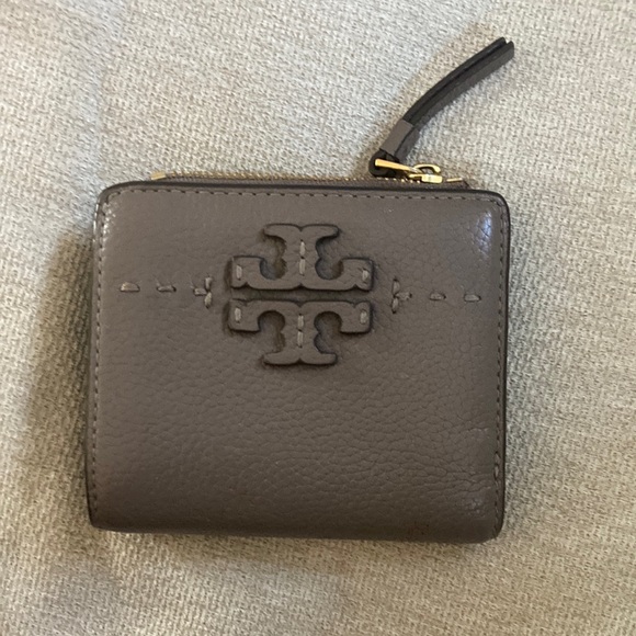 Tory Burch Handbags - Tory Burch Wallet